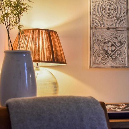 The Malthouse - Naturally Styled Central Apartment سيرنسيستر المظهر الخارجي الصورة