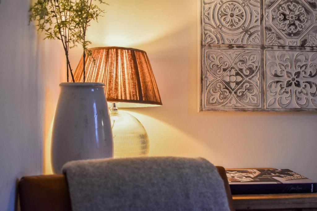 The Malthouse - Naturally Styled Central Apartment سيرنسيستر المظهر الخارجي الصورة